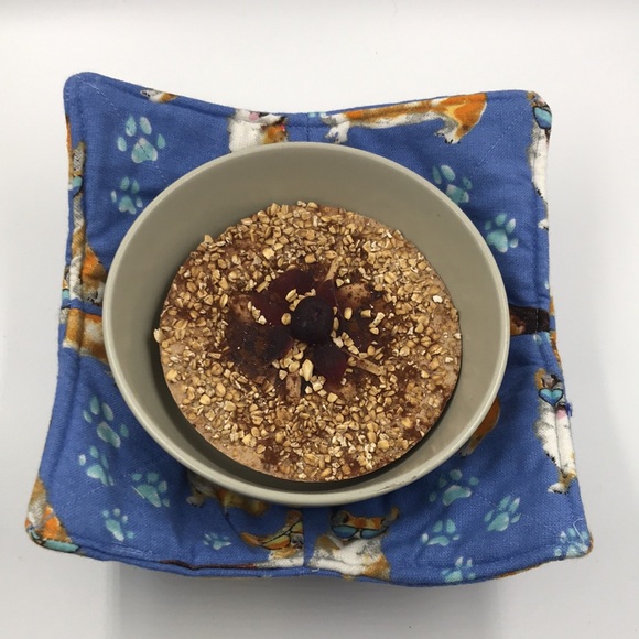 Blue Corgi Wearing Aviator Sunglasses Flannel Fabric Bowl Cozy 1 Pc. - Picture 5 of 5